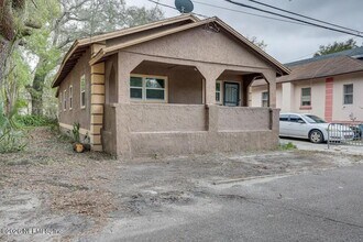 Building Photo - 1538 Pasco St