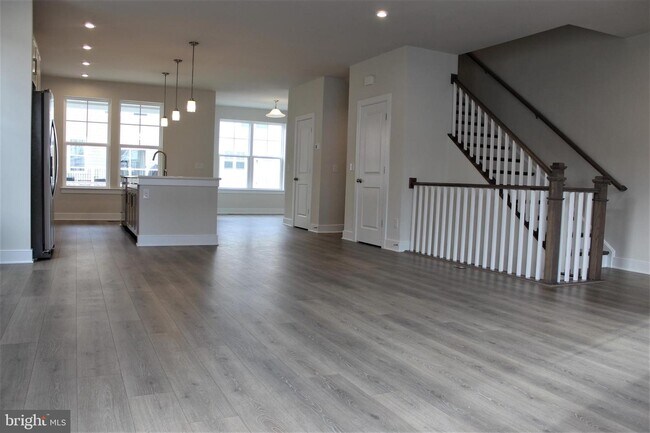 Building Photo - 17660 Falcon Heights St