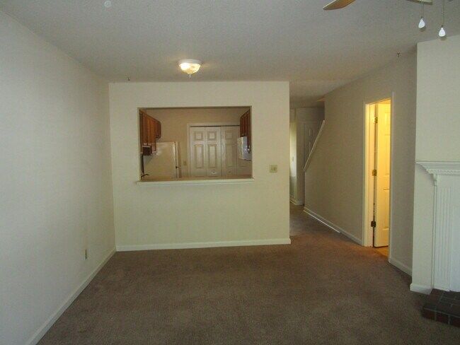 Foto del edificio - 600 Archdale Dr