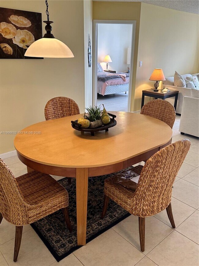 Foto del edificio - 3530 Mystic Pointe Dr