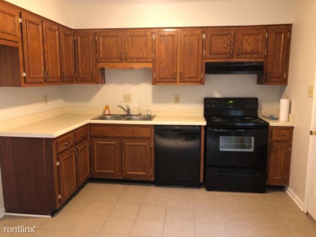 Foto del edificio - 3 br, 2 bath House - 5138 chantilly rd