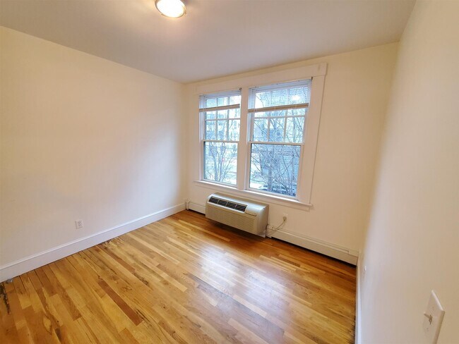 Foto del edificio - 426 Norfolk St