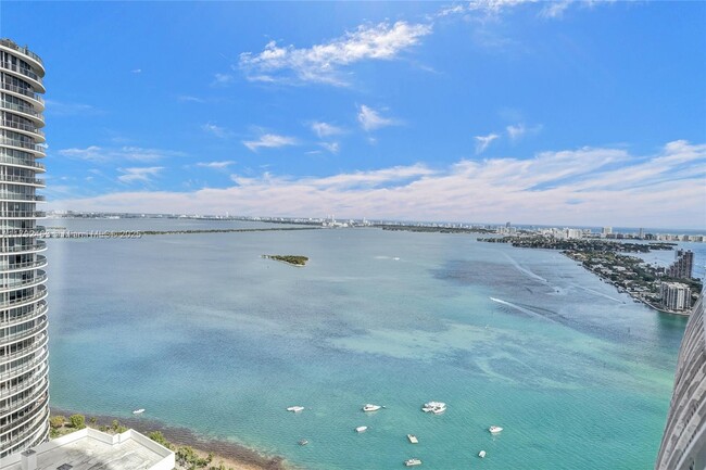 Foto del edificio - 1750 N Bayshore Dr