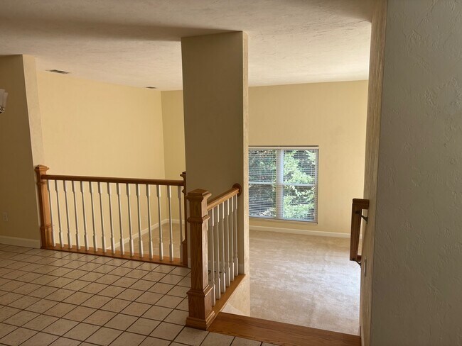 Building Photo - 918 Shingle Rd
