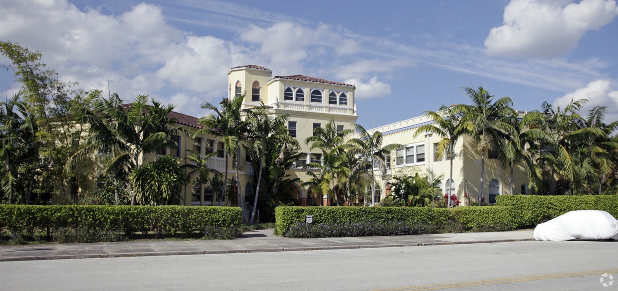 421 Grand Concourse, Miami Shores, FL 33138 Apartments in Miami