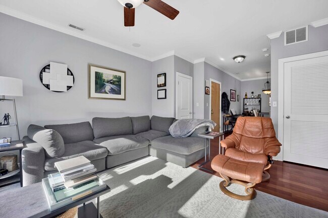 Foto del edificio - 1608 W Byron St