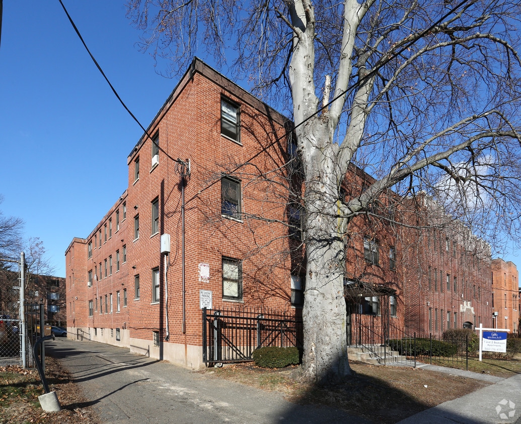 175 - 177 Sigourney St - Garden Hill Apartments
