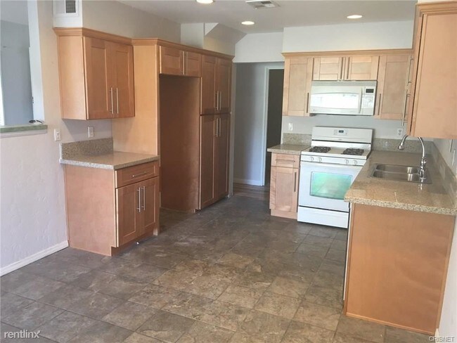 Building Photo - 3 br, 2 bath House - 5771 Lake Lindero Dr
