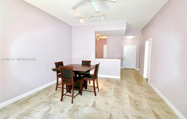 Foto del edificio - 6001 SW 70th St