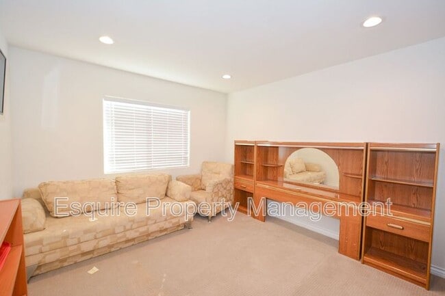 Foto del edificio - 328 Newbury Vista Ln