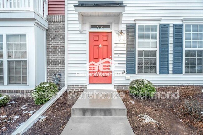 Foto del edificio - 6851 Dunton Rd