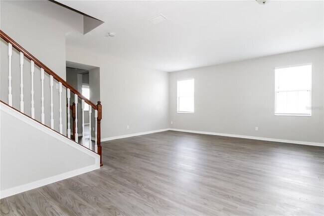 Foto del edificio - 7412 Bridgeview Dr