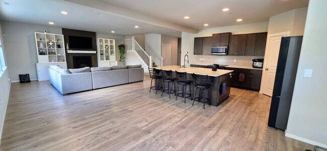 Building Photo - Spacious 5BR House w/ Lots of Extras in Camas