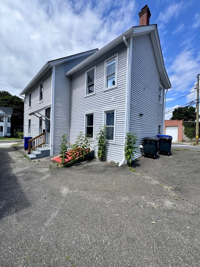 Foto del edificio - 110 Brookside Ave