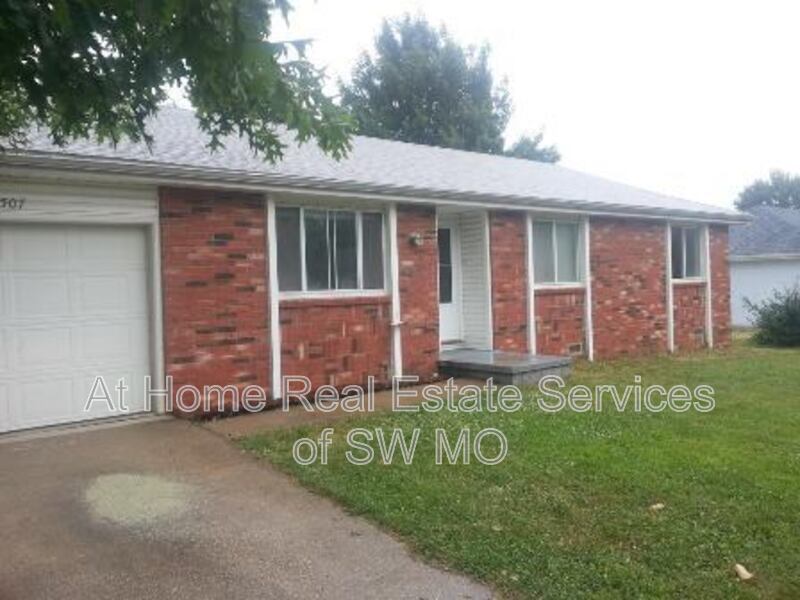 1507 Birch Ln, Republic, MO 65738 House Rental in Republic, MO