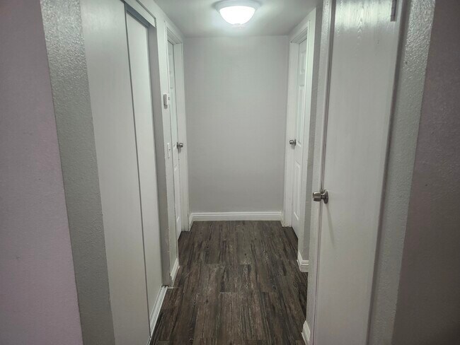 Foto del edificio - 3437 E Cheyenne Ave