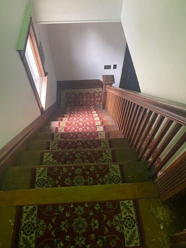 Foto del edificio - 315 N Main St