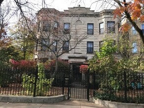 Building Photo - 3216 W Altgeld St