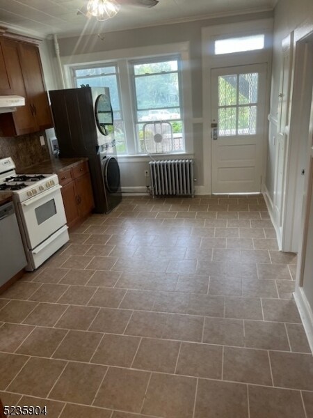 Building Photo - 29 Carmer Ave