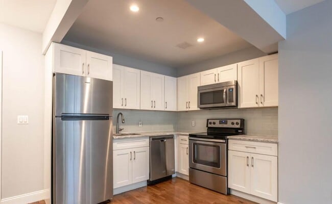 Photo - 6155 Broadway - APT 2A