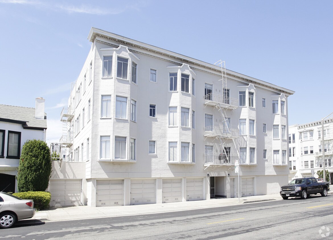 Foto del edificio - 2000 Beach St