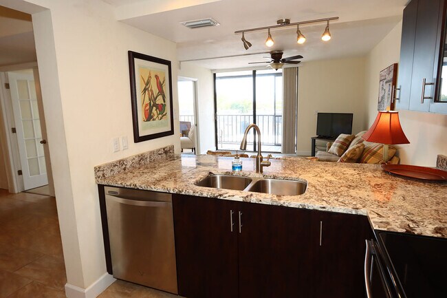 Cocina - 3460 N Key Dr