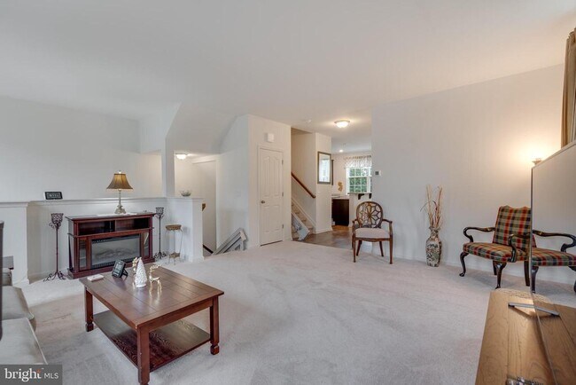 Building Photo - 49 Creekside Wy