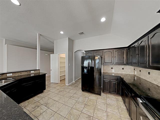 Foto del edificio - 632 Hutchins Dr