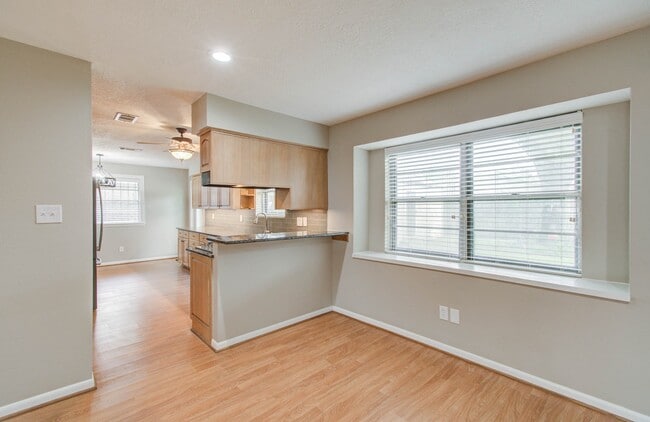 Foto del edificio - 5710 Verdome Ln