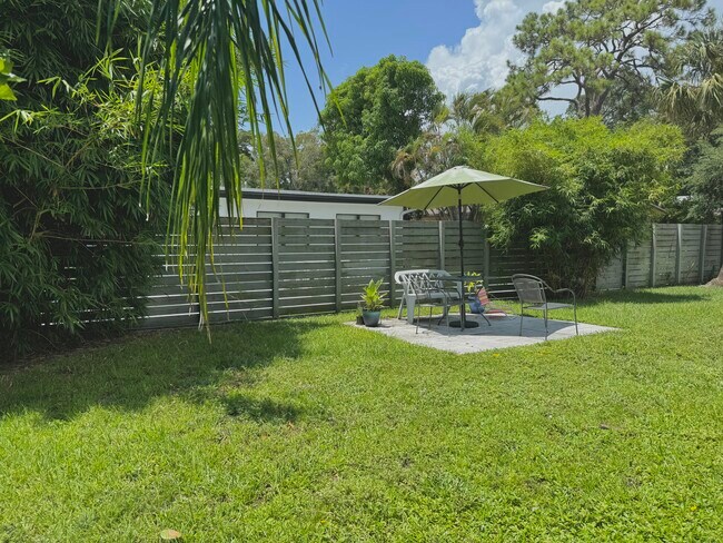 Foto del edificio - 1114 SW 2nd Ct