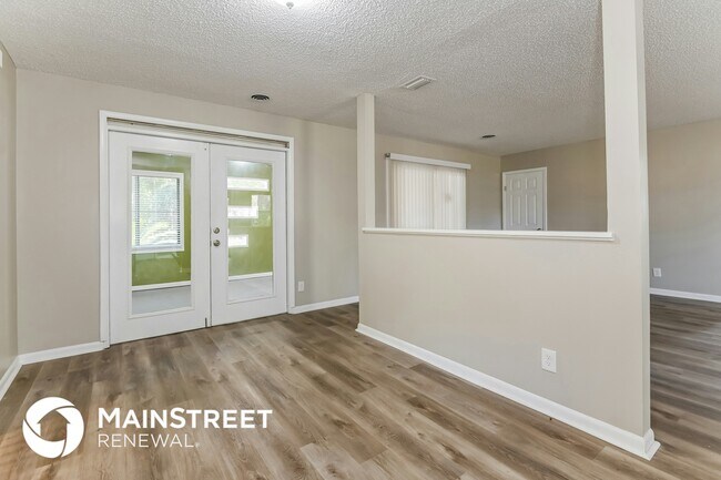 Foto del edificio - 4433 Lane Ave S
