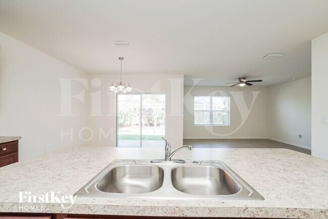 Foto del edificio - 2313 NW 5th Terrace