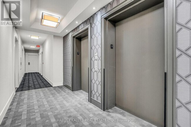 Photo du bâtiment - 9199 Yonge St