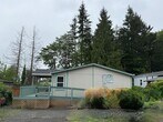 Foto principal - Beautifully Updated 3-Bed, 2-Bath Home wit...