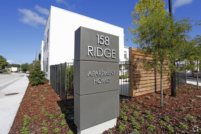 Building Photo - 158 Ridge