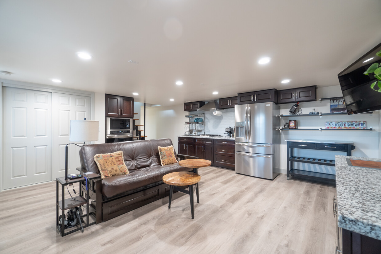 Foto principal - 17560 Cottrell Blvd