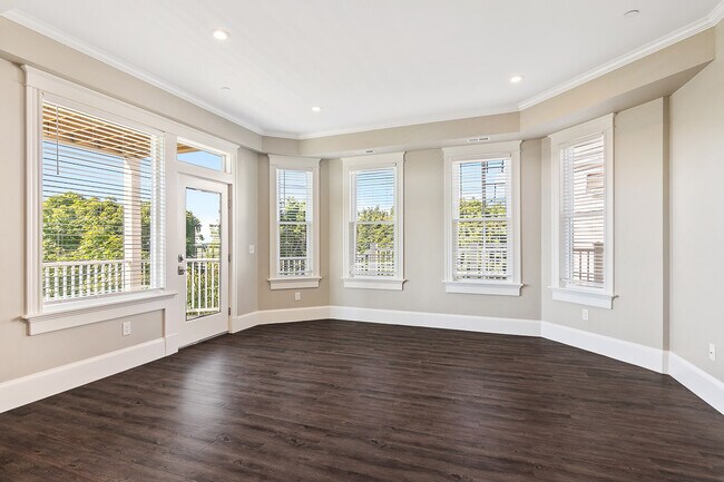 Livingroom - 45 Seaview Ave