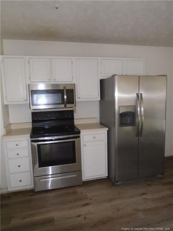 Foto del edificio - 5595 Quietwood Pl