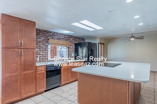 Foto del edificio - 15821 N 23rd Dr