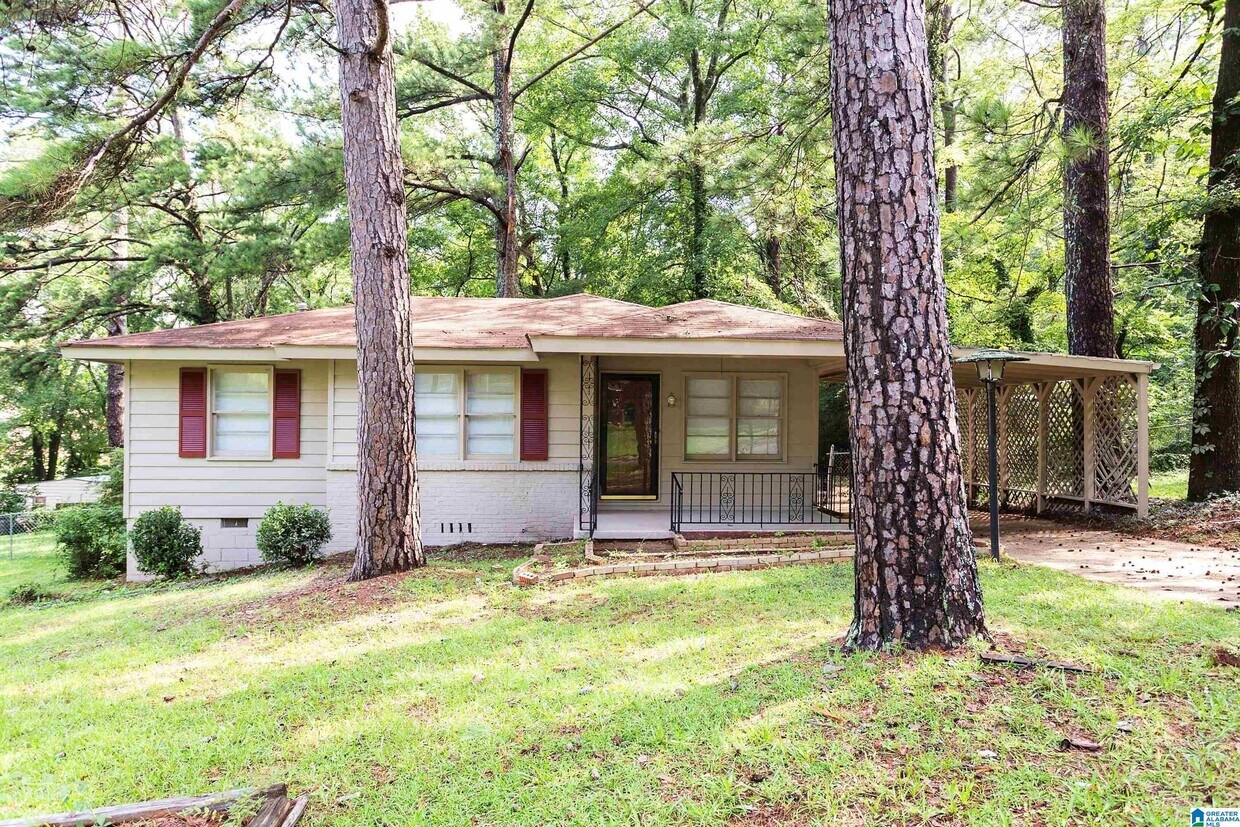 812 Hagwood Rd, CENTER POINT, AL 35215 House Rental in CENTER POINT