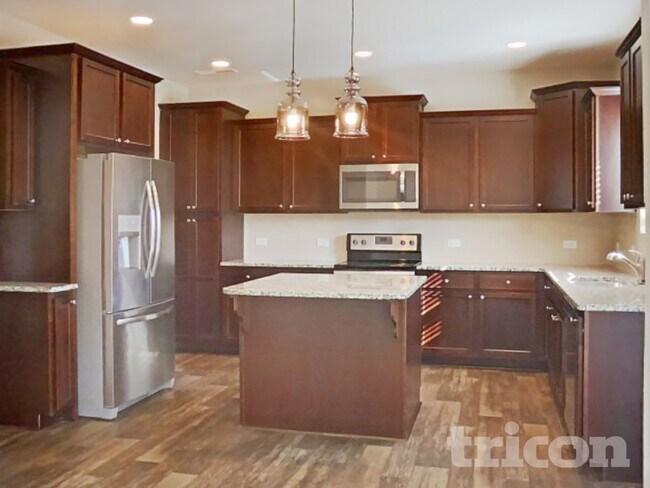 Foto del edificio - 116 Abel Peterson Dr