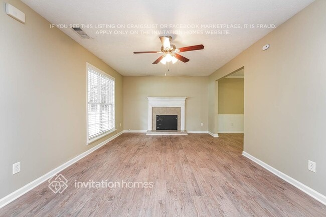 Building Photo - 3750 Scotland Ln SW