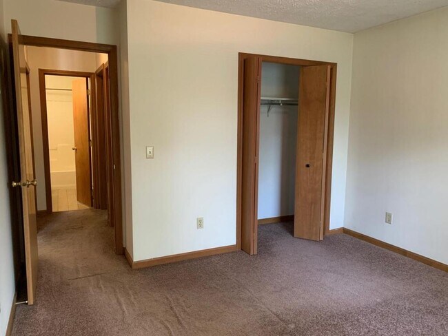 Foto del edificio - 3902 Homestead Rd, Ravenna, OH 44266