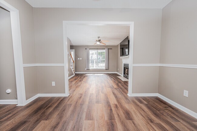 Building Photo - 103 Druid Ct