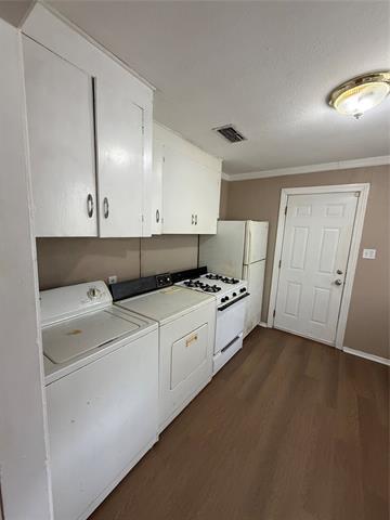 Building Photo - 267 E Lister St