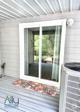 Building Photo - 3389 Moubry Ln