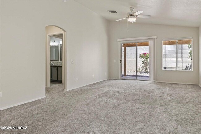 Building Photo - 8142 N Millwheel Pl