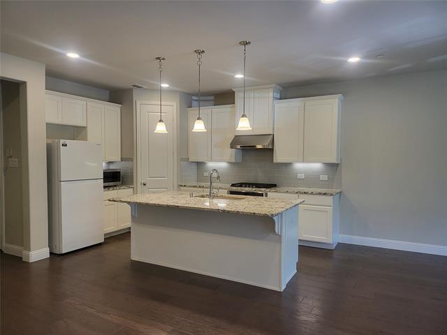 Foto del edificio - 3640 Harebell Dr