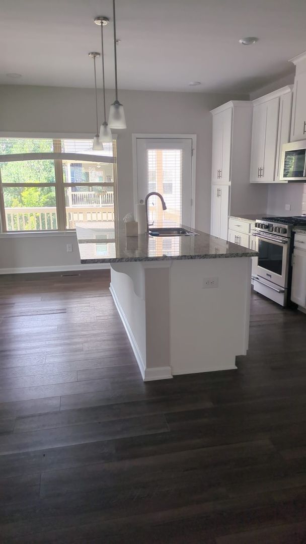Foto del edificio - Modern 3BR House  minutes to Woodstock dow...