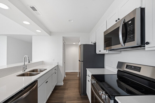 Newly Renovated Unit - The Marott Apartments